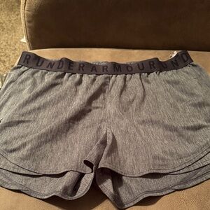 Under Armour Women's Heathered Gray Athletic Shorts